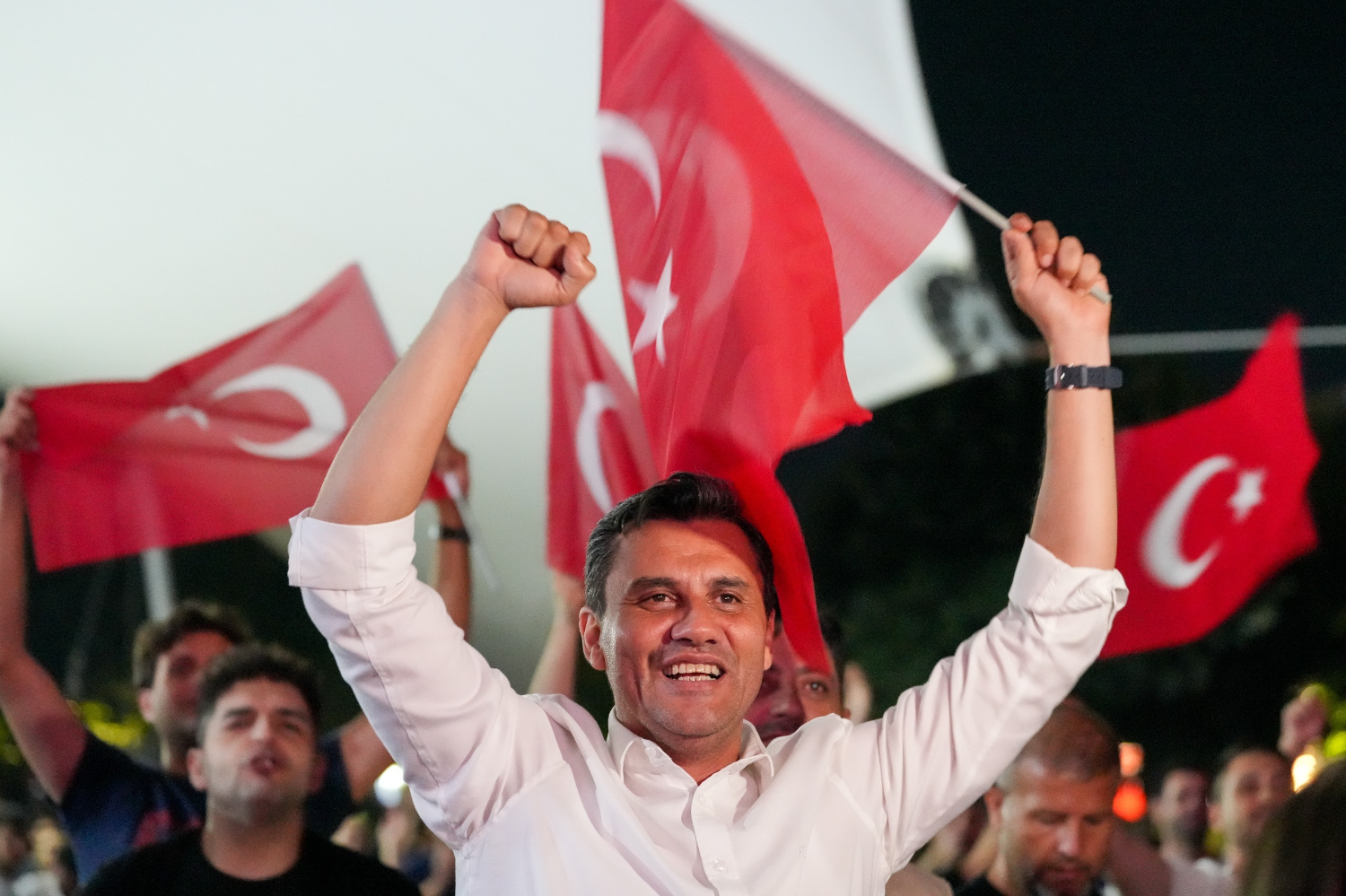 Başkan Ferdi Zeyrek’ten 19 Mayıs Mesajı